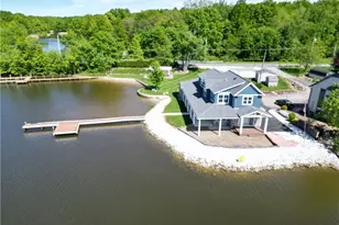 2166 NE River Rd, Lake Milton, OH 44429 - Photo 8