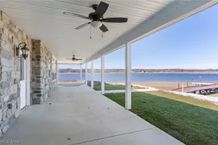 2166 NE River Rd, Lake Milton, OH 44429 - Photo 14