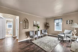 15313 Fernway Dr, Maple Heights, OH 44137 - Photo 10