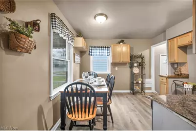 15313 Fernway Drive, Maple Heights, OH 44137 - Photo 14