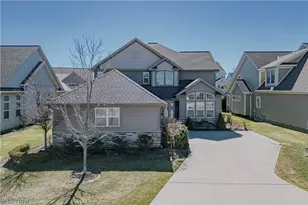 3900 Matisse Cir, Pepper Pike, OH 44124 - Photo 2