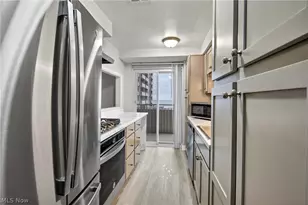 12900 Lake Ave, Oakwood, OH 44107 - Photo 10