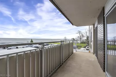 12900 Lake Avenue #201, Oakwood, OH 44107 - Photo 8