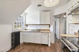 10 E Hanna Ln, Bratenahl, OH 44108 - Photo 22