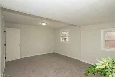 398 Snyder Avenue, Barberton, OH 44203 - Photo 14