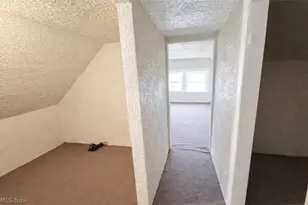 892 Paxton Rd, Loveland, OH 44108 - Photo 10