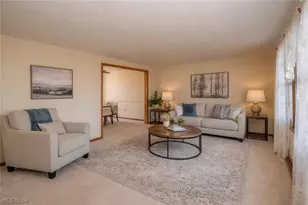 229 Rosanna Ave, Strasburg, OH 44680 - Photo 4