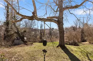 832 Buena Vista Blvd, Steubenville, OH 43952 - Photo 24