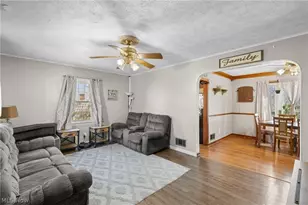 832 Buena Vista Blvd, Steubenville, OH 43952 - Photo 6