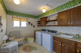 13576 Fairwinds Dr, Strongsville, OH 44136 - Photo 38