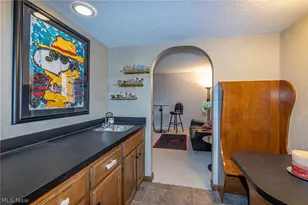 13576 Fairwinds Dr, Strongsville, OH 44136 - Photo 18