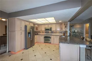 13576 Fairwinds Dr, Strongsville, OH 44136 - Photo 10