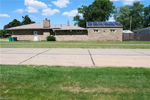 5981 Northview Dr, Green Hills, OH 44131 - Photo 44