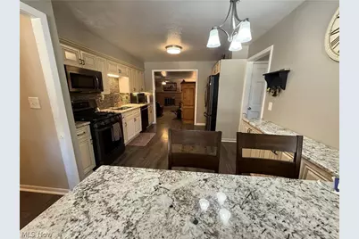 5981 Northview Drive, Green Hills, OH 44131 - Photo 6