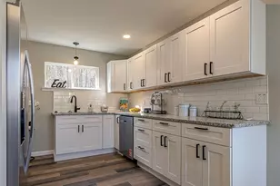 524 Ohio Ave, Ravenna, OH 44266 - Photo 8