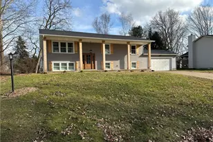 469 Trelake Dr, Canal Fulton, OH 44614 - Photo 4