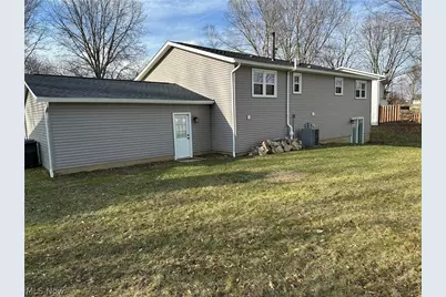 469 Trelake Drive, Canal Fulton, OH 44614 - Photo 10