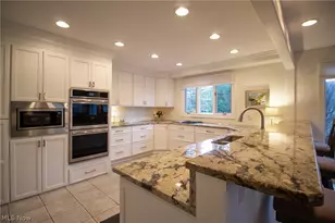 520-18 Willow Cir, Aurora, OH 44202 - Photo 4