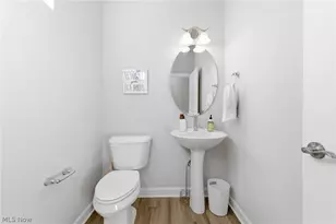 2256 E 100th St, Loveland, OH 44106 - Photo 12