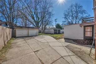 275 E 200th St, Euclid, OH 44119 - Photo 28