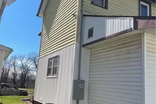 917 Herbig Ave, Coshocton, OH 43812 - Photo 6