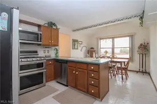 810 Kentwood Dr, Boardman, OH 44512 - Photo 8