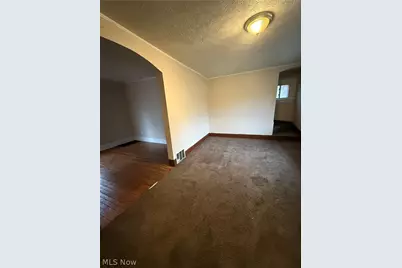 805 Carpenter, Akron, OH 44310 - Photo 8