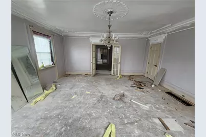 423 S Rose Boulevard, Akron, OH 44320 - Photo 12