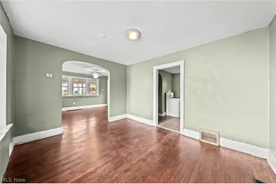 884 Lovers Lane, Akron, OH 44306 - Photo 16