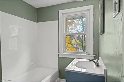 884 Lovers Lane, Akron, OH 44306 - Photo 34