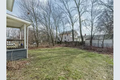 884 Lovers Lane, Akron, OH 44306 - Photo 6
