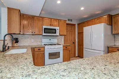 1865 Marsh Lane, Painesville Twp, OH 44077 - Photo 10