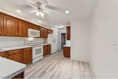 4204 Castle Ridge, Copley, OH 44321 - Photo 6