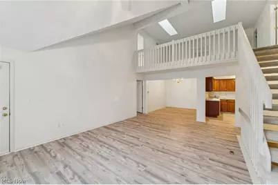 4204 Castle Ridge, Copley, OH 44321 - Photo 2