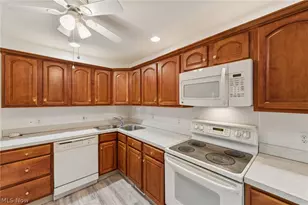 4204 Castle Ridge, Copley, OH 44321 - Photo 8