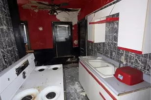 2198 E 86th St, Loveland, OH 44106 - Photo 6