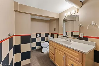 1123 W 6th Street, Lorain, OH 44052 - Photo 30