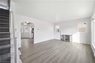 227 E Wilson St, Struthers, OH 44471 - Photo 2