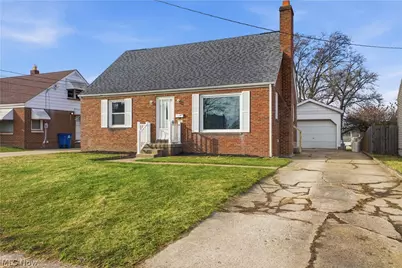 227 E Wilson Street, Struthers, OH 44471 - Photo 1