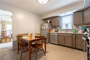 408 4th St NE, New Philadelphia, OH 44663 - Photo 8