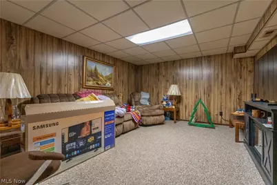 408 4th Street NE, New Philadelphia, OH 44663 - Photo 16