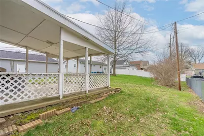 408 4th Street NE, New Philadelphia, OH 44663 - Photo 20