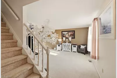 5518 Pond Court, Stow, OH 44224 - Photo 2