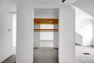 1099 Prospect St, Barberton, OH 44203 - Photo 16