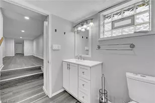 1417 Harrisburg Rd NE, Canton, OH 44705 - Photo 10