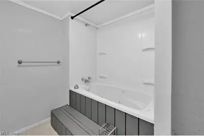 1417 Harrisburg Road NE, Canton, OH 44705 - Photo 32