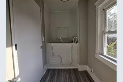 1417 Harrisburg Road NE, Canton, OH 44705 - Photo 16