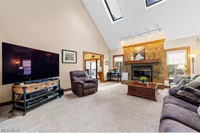 11275 Woodie Glen Drive, Chardon, OH 44024 - Photo 6