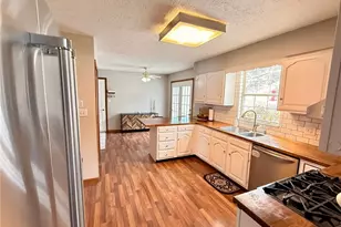 350 W Wildwood Dr, Parkersburg, WV 26101 - Photo 16