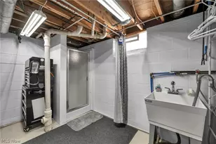 29136 Norman Ave, Wickliffe, OH 44092 - Photo 36